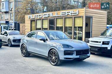 Позашляховик / Кросовер Porsche Cayenne 2024 в 