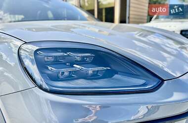 Позашляховик / Кросовер Porsche Cayenne 2024 в 