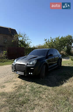 Внедорожник / Кроссовер Porsche Cayenne 2004 в 