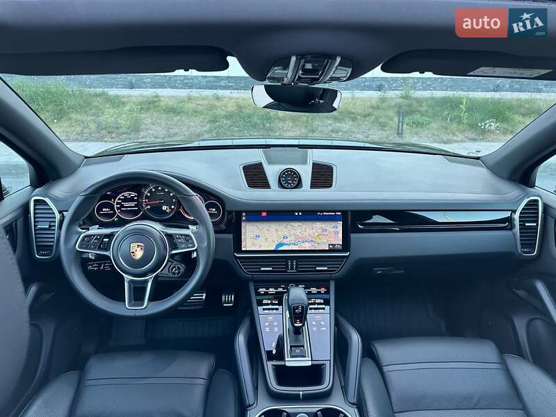 Внедорожник / Кроссовер Porsche Cayenne 2017 в Киеве