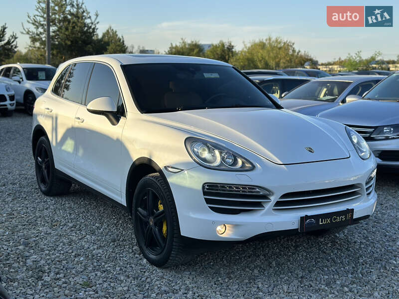 Внедорожник / Кроссовер Porsche Cayenne 2014 в Ивано-Франковске