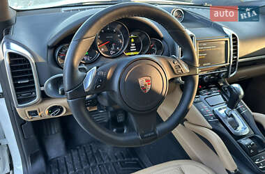 Позашляховик / Кросовер Porsche Cayenne 2014 в 