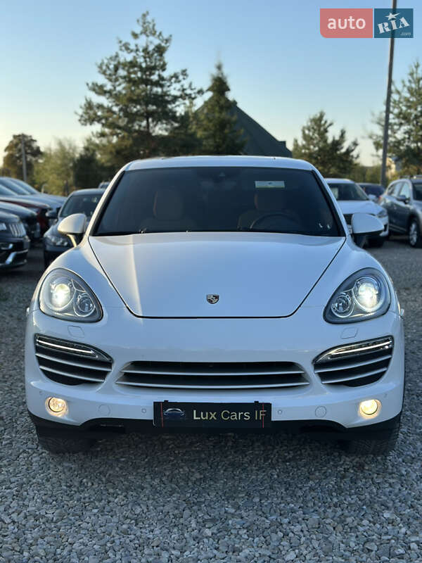 Внедорожник / Кроссовер Porsche Cayenne 2014 в Ивано-Франковске