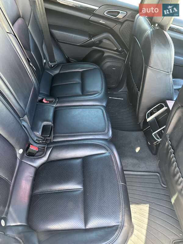 Внедорожник / Кроссовер Porsche Cayenne 2017 в Житомире фото 53 Внедорожник / Кроссовер Porsche Cayenne 2017 в Житомире