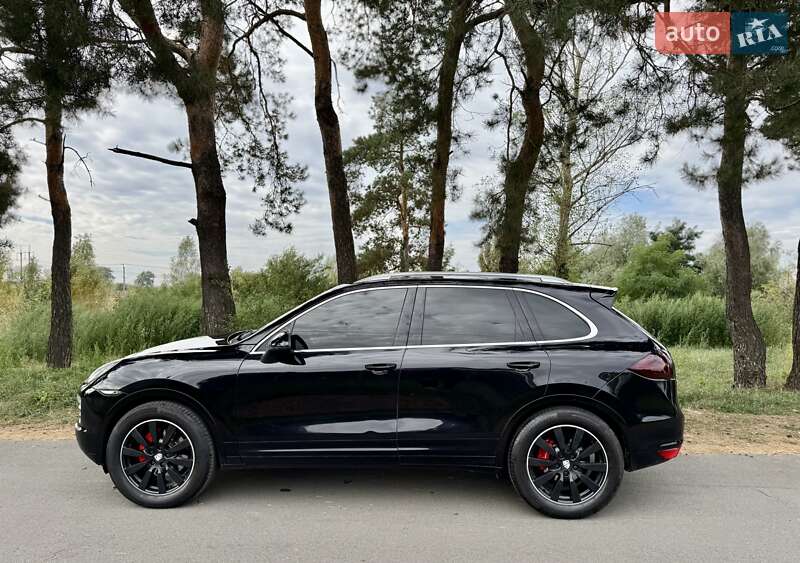 Внедорожник / Кроссовер Porsche Cayenne 2011 в Киеве