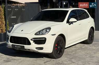 Внедорожник / Кроссовер Porsche Cayenne 2011 в 