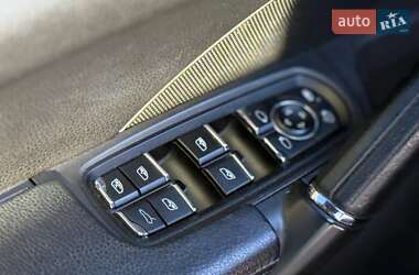 Внедорожник / Кроссовер Porsche Cayenne 2011 в 
