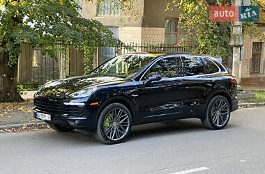 Позашляховик / Кросовер Porsche Cayenne 2017 в Кам'янець-Подільському