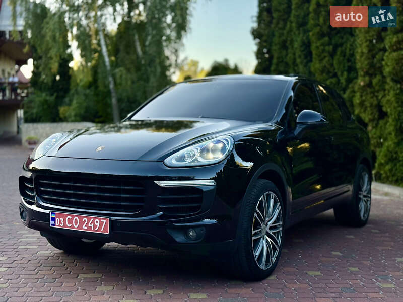 Внедорожник / Кроссовер Porsche Cayenne 2015 в Тернополе