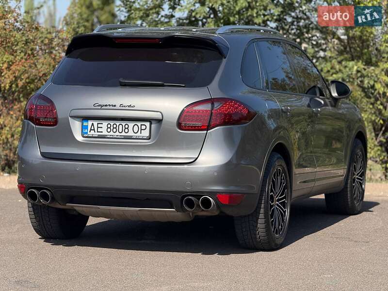 Внедорожник / Кроссовер Porsche Cayenne 2010 в Кривом Роге