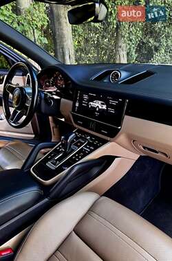 Позашляховик / Кросовер Porsche Cayenne 2018 в 