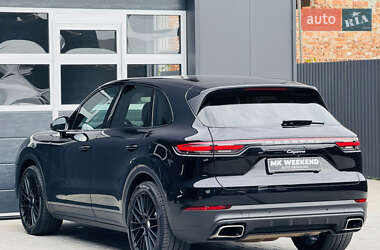 Позашляховик / Кросовер Porsche Cayenne 2018 в 