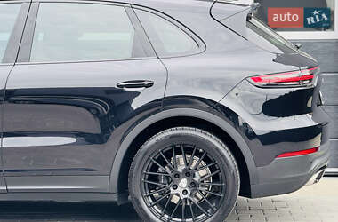 Позашляховик / Кросовер Porsche Cayenne 2018 в 