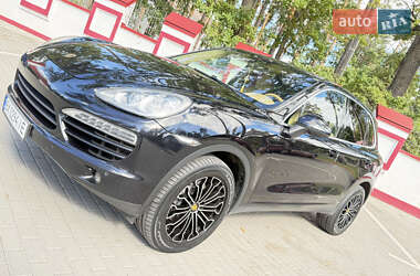 Внедорожник / Кроссовер Porsche Cayenne 2012 в Киеве