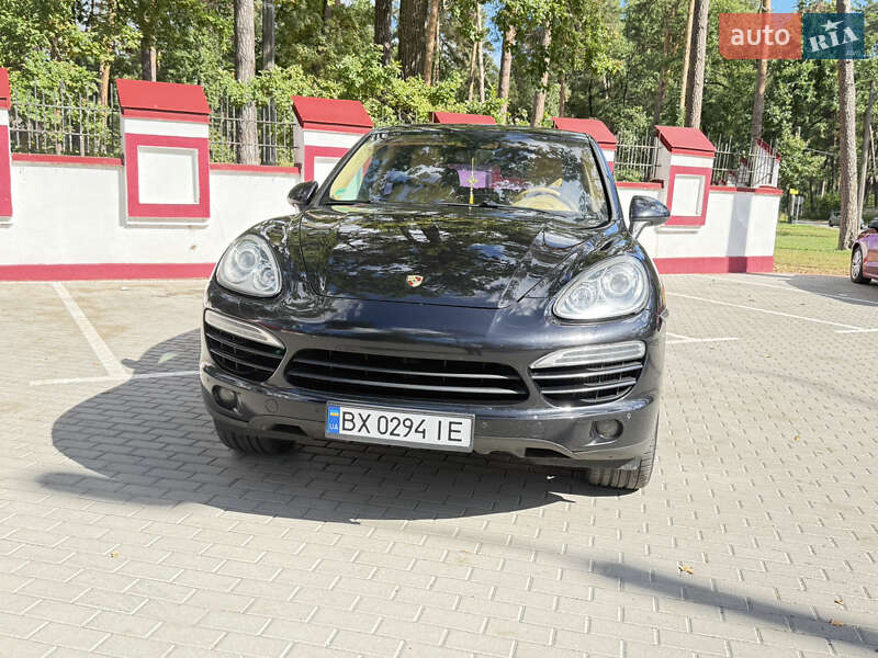 Внедорожник / Кроссовер Porsche Cayenne 2012 в Киеве фото 9 Внедорожник / Кроссовер Porsche Cayenne 2012 в Киеве