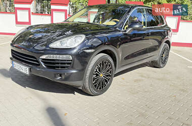 Внедорожник / Кроссовер Porsche Cayenne 2012 в 
