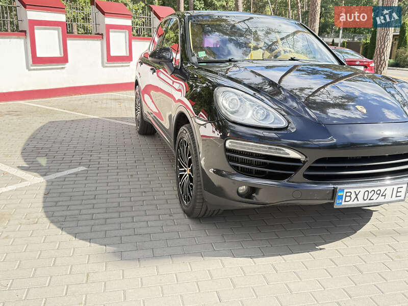 Внедорожник / Кроссовер Porsche Cayenne 2012 в Киеве фото 22 Внедорожник / Кроссовер Porsche Cayenne 2012 в Киеве