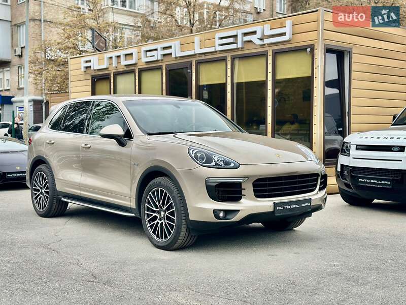 Porsche Cayenne 2015