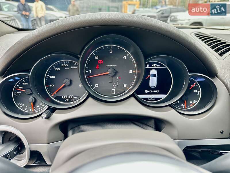 Внедорожник / Кроссовер Porsche Cayenne 2015 в Киеве фото 18 Внедорожник / Кроссовер Porsche Cayenne 2015 в Киеве