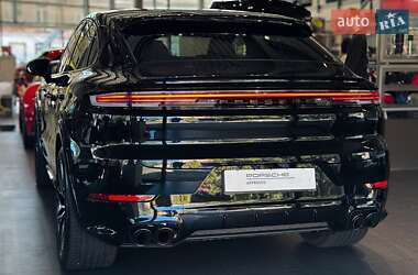 Внедорожник / Кроссовер Porsche Cayenne 2024 в 