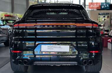 Внедорожник / Кроссовер Porsche Cayenne 2024 в 