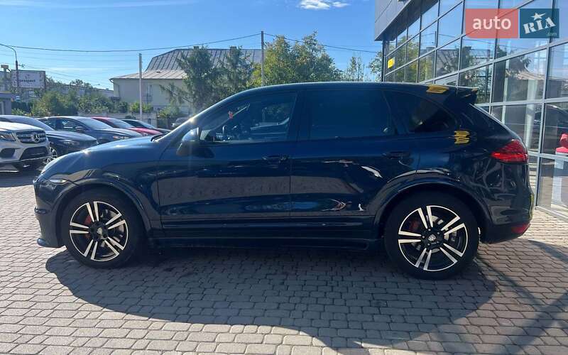 Позашляховик / Кросовер Porsche Cayenne 2012 в Івано-Франківську