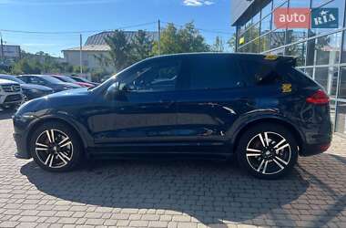 Внедорожник / Кроссовер Porsche Cayenne 2012 в 