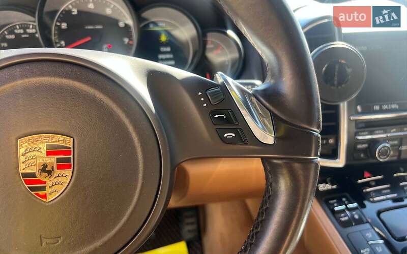 Позашляховик / Кросовер Porsche Cayenne 2012 в Івано-Франківську