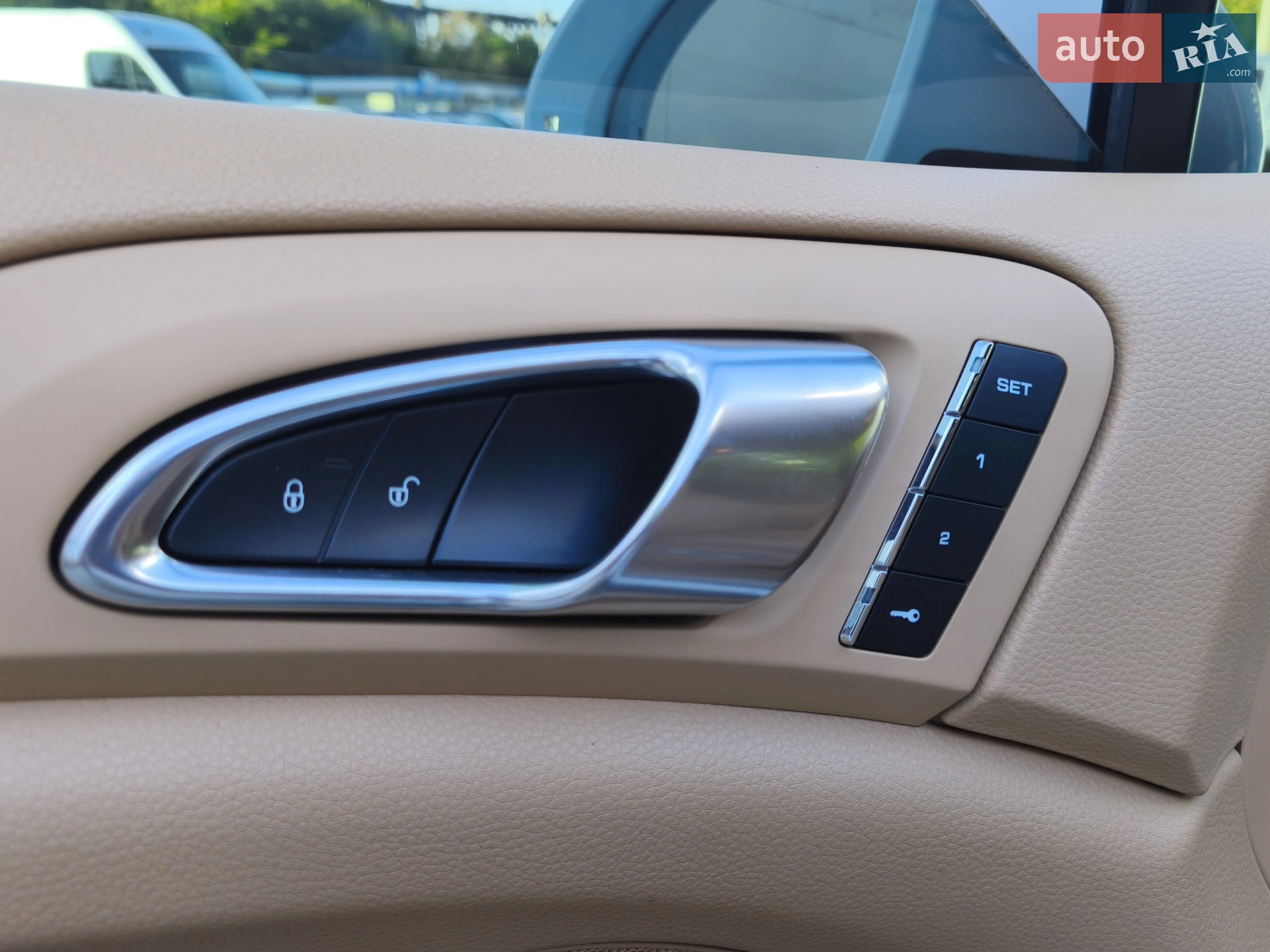 2016 Porsche Cayenne - мініатюра 13