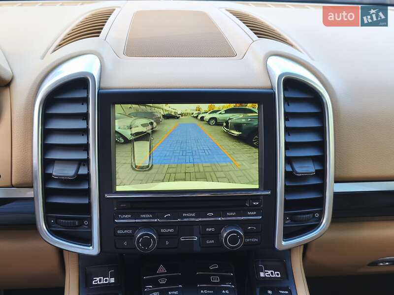 Внедорожник / Кроссовер Porsche Cayenne 2016 в Днепре фото 20 Внедорожник / Кроссовер Porsche Cayenne 2016 в Днепре