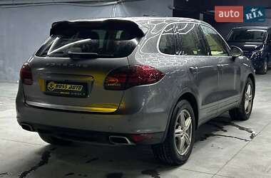 Внедорожник / Кроссовер Porsche Cayenne 2013 в 