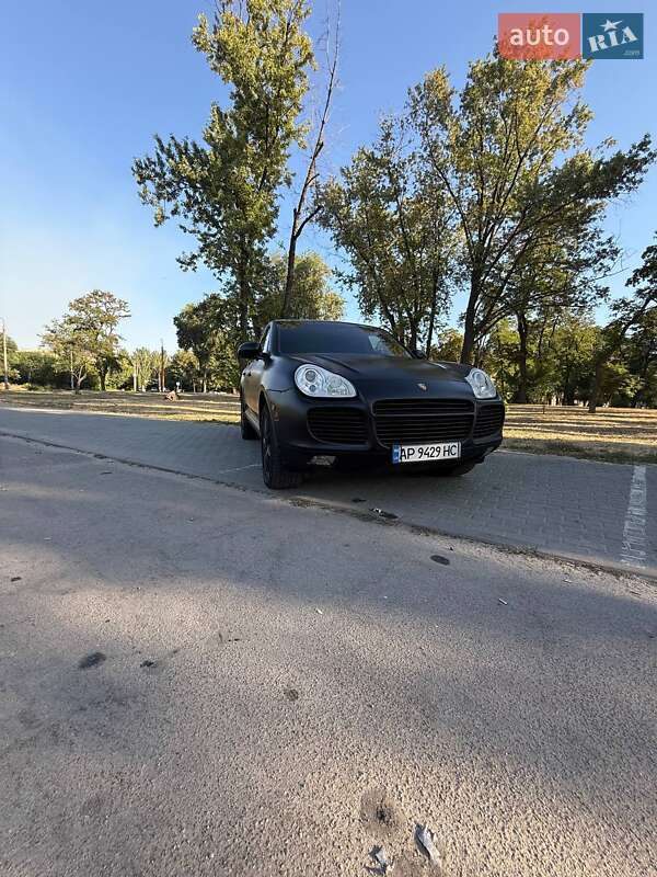 Внедорожник / Кроссовер Porsche Cayenne 2003 в Запорожье