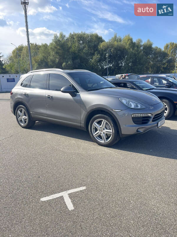 Внедорожник / Кроссовер Porsche Cayenne 2010 в Врадиевке фото 5 Внедорожник / Кроссовер Porsche Cayenne 2010 в Врадиевке