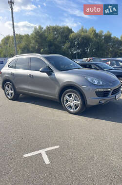 Внедорожник / Кроссовер Porsche Cayenne 2010 в 