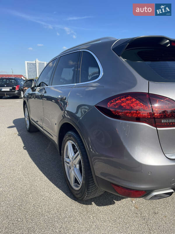 Внедорожник / Кроссовер Porsche Cayenne 2010 в Врадиевке фото 10 Внедорожник / Кроссовер Porsche Cayenne 2010 в Врадиевке