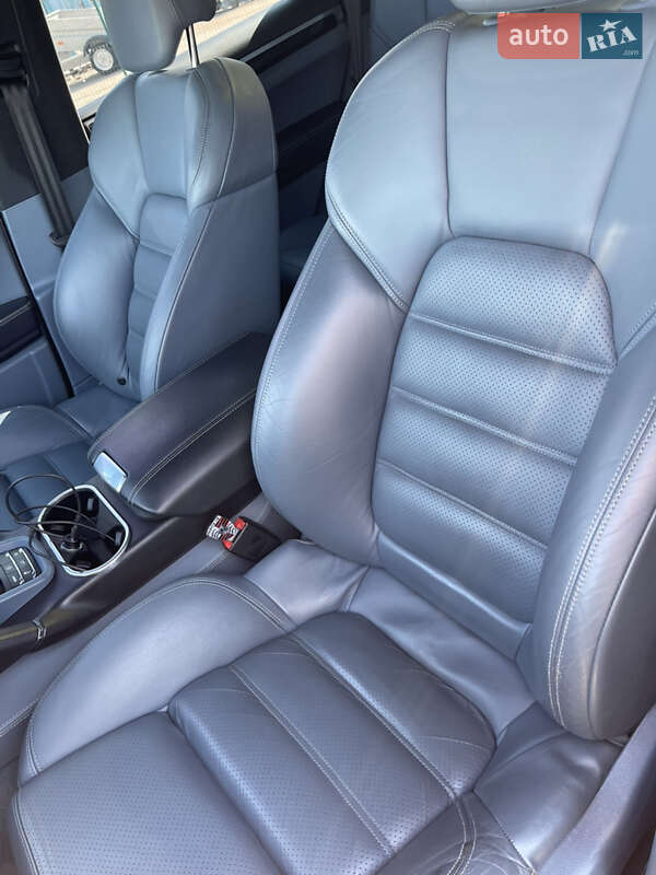 Внедорожник / Кроссовер Porsche Cayenne 2010 в Врадиевке фото 12 Внедорожник / Кроссовер Porsche Cayenne 2010 в Врадиевке