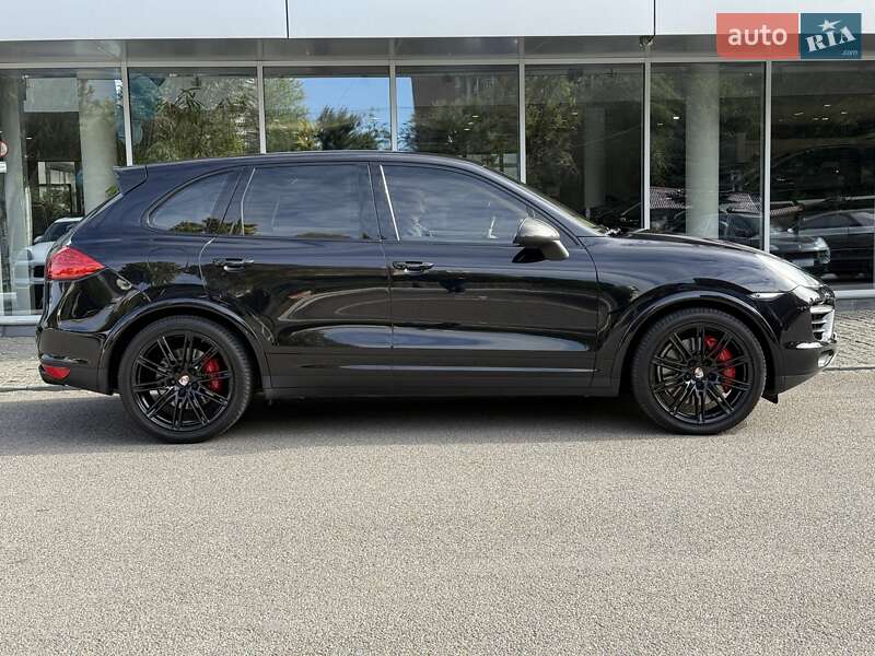 Позашляховик / Кросовер Porsche Cayenne 2012 в Дніпрі