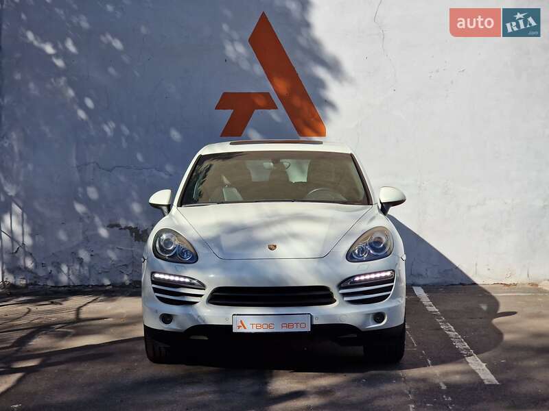 Внедорожник / Кроссовер Porsche Cayenne 2011 в Одессе