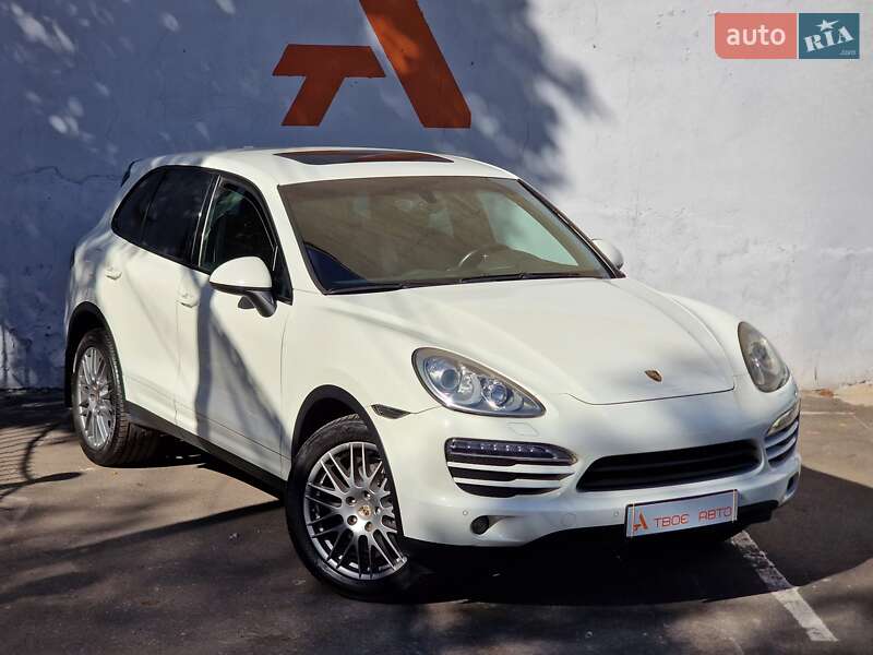 Внедорожник / Кроссовер Porsche Cayenne 2011 в Одессе