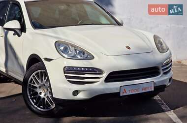 Внедорожник / Кроссовер Porsche Cayenne 2011 в 