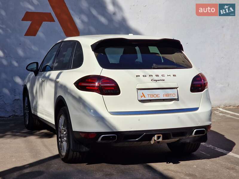 Внедорожник / Кроссовер Porsche Cayenne 2011 в Одессе
