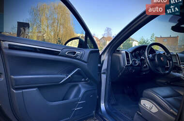 Позашляховик / Кросовер Porsche Cayenne 2013 в 
