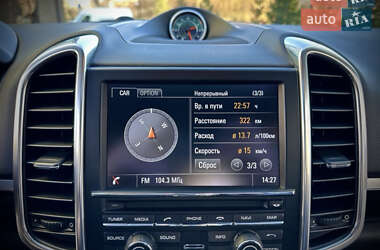 Позашляховик / Кросовер Porsche Cayenne 2013 в 