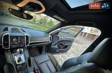 Позашляховик / Кросовер Porsche Cayenne 2013 в 