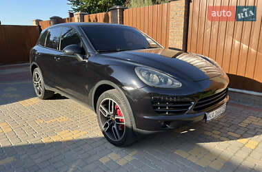 Позашляховик / Кросовер Porsche Cayenne 2011 в Києві