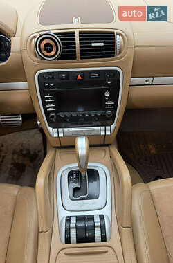 Внедорожник / Кроссовер Porsche Cayenne 2009 в 