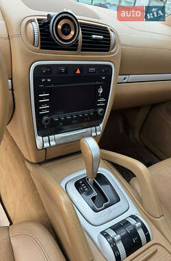 Внедорожник / Кроссовер Porsche Cayenne 2009 в 