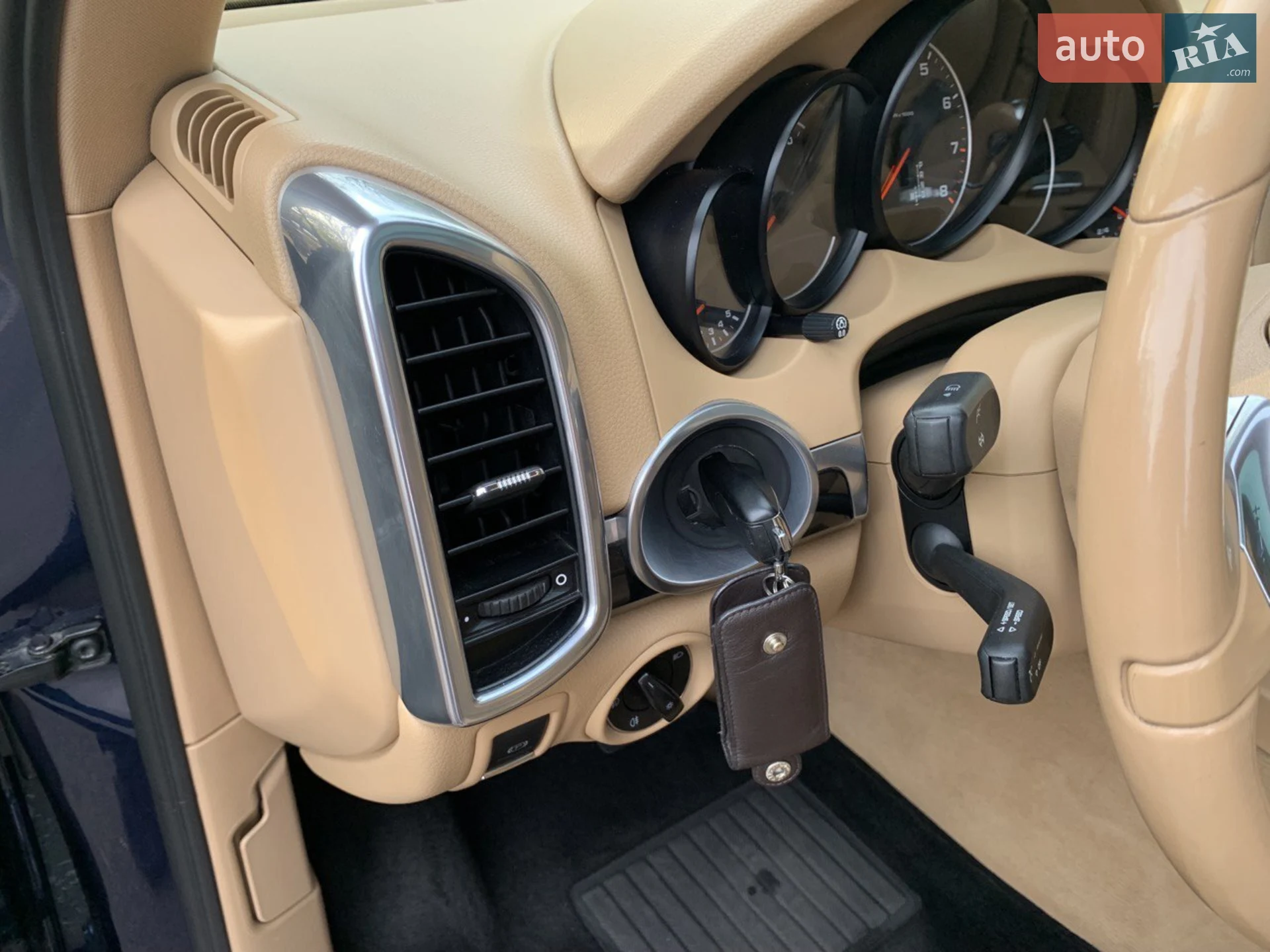 2011 Porsche Cayenne - мініатюра 28