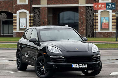 Внедорожник / Кроссовер Porsche Cayenne 2012 в Киеве