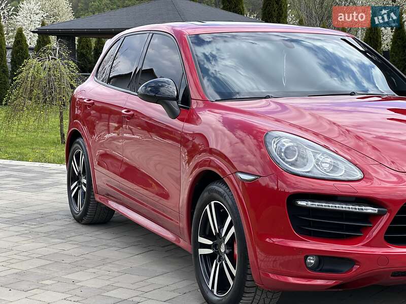 Внедорожник / Кроссовер Porsche Cayenne 2013 в Тячеве